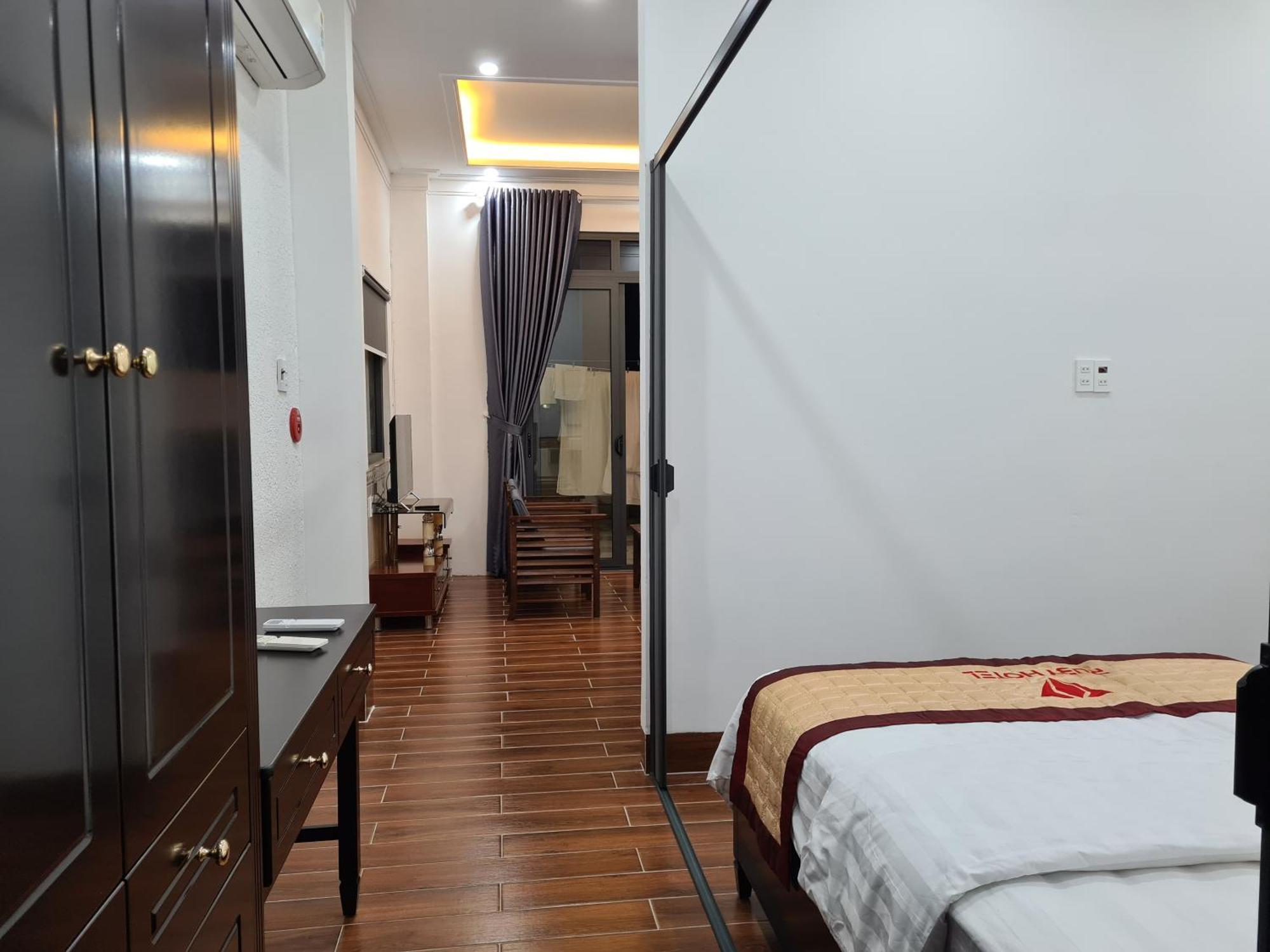 Ruby Hotel Vĩnh Long Εξωτερικό φωτογραφία